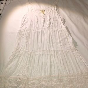 White Flowey crochet hem summer dress